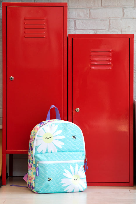 15-Inch Daisy Backpack - BagsInBulk.com