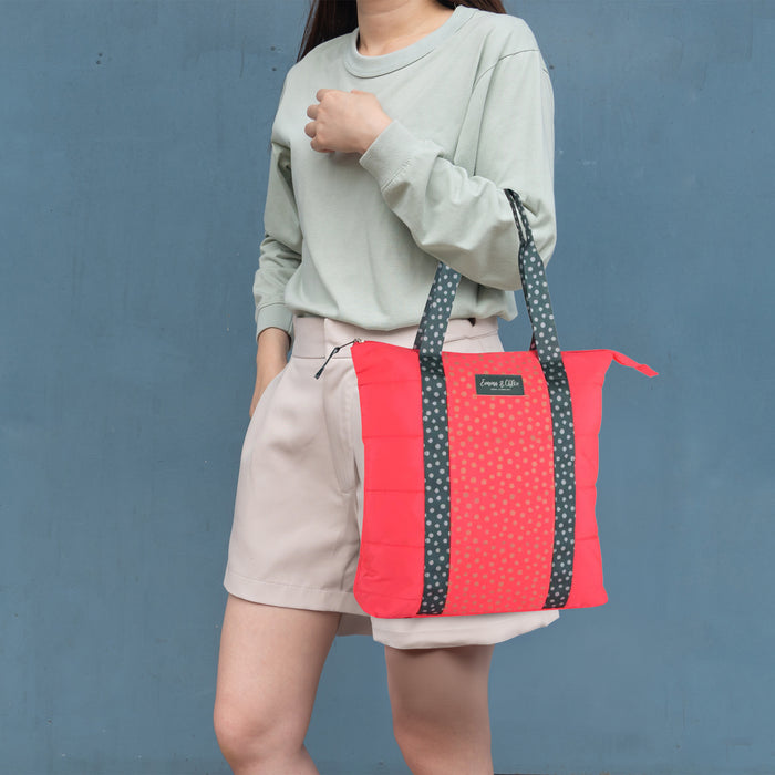 Quilted Poka Dot Printed Tote Bag - BagsInBulk.com